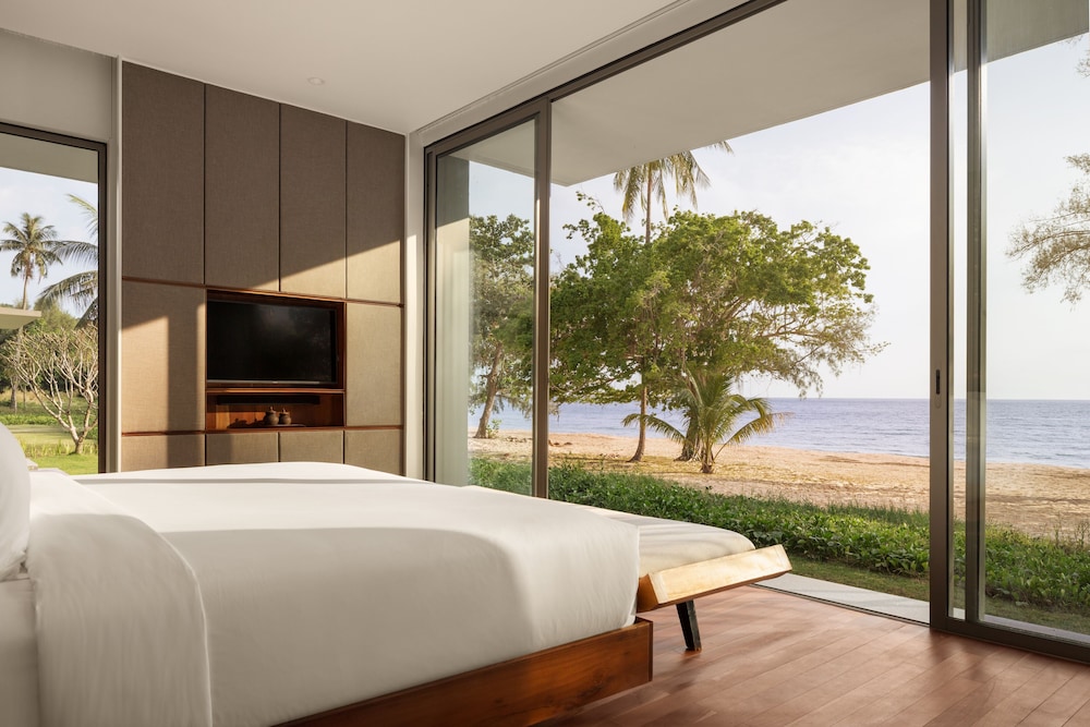 2 br beach pool villa photo 2