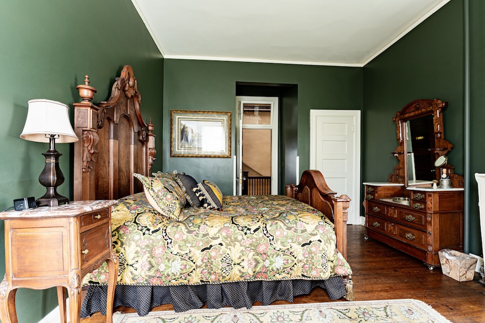 Deluxe Suite, 1 Bedroom, Private Bathroom photo 3