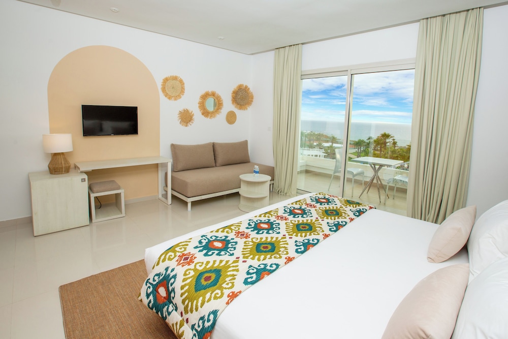 Deluxe Double Room, Sea View photo 2