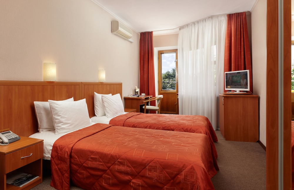 Standard Twin Room photo 1