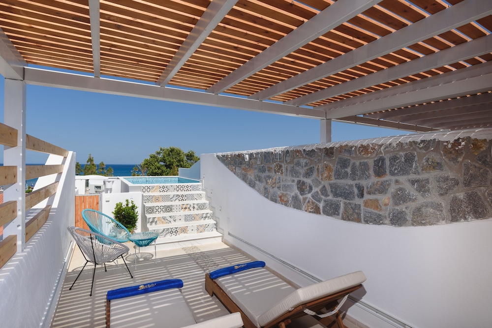Suite, Private Pool, Sea View photo 3