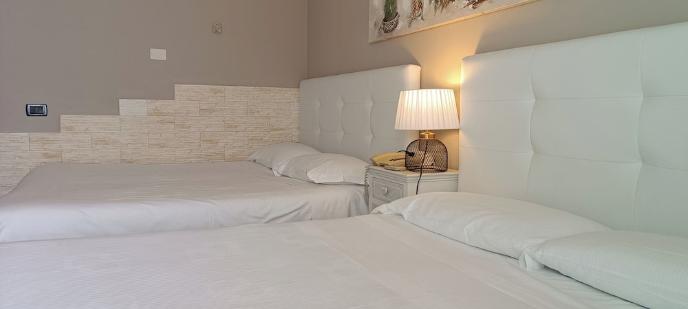 Superior Quadruple Room photo 3