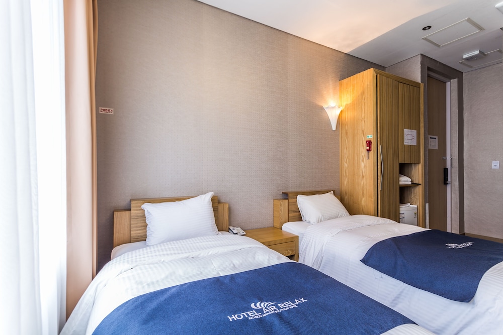 Standard Twin Room, 2 Twin Beds, Non Smoking, City View photo 3