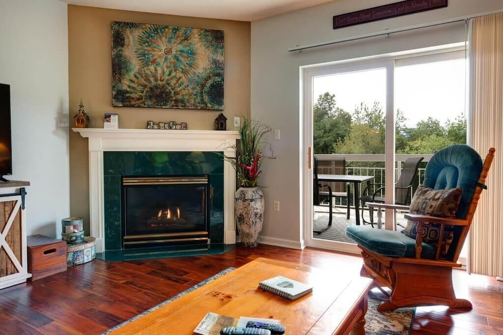 Condo, Multiple Beds (Whispering Pines 433)
