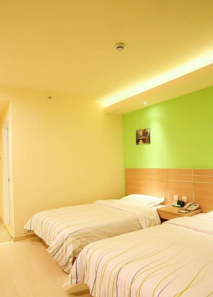 Design Twin Room A