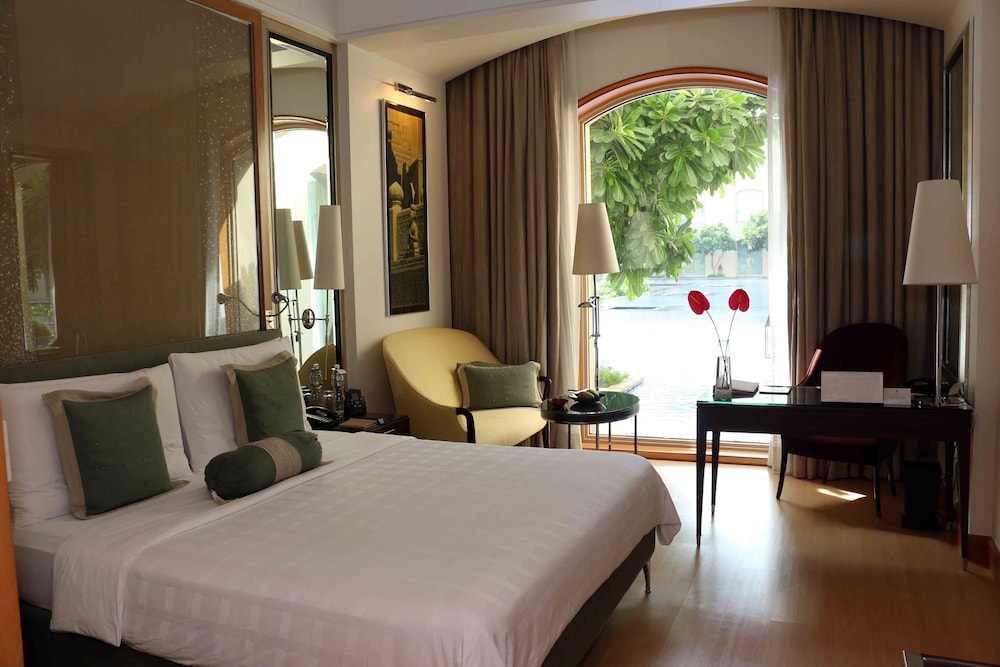 Deluxe Room, Garden View - Photo 5