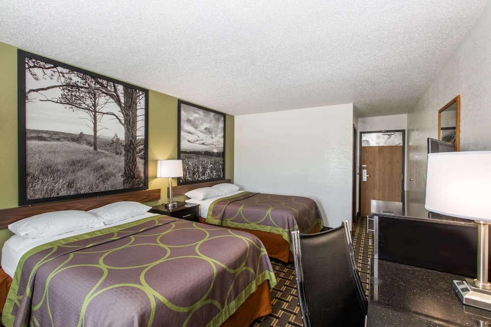 Room, 2 Double Beds, Non Smoking - Photo 4