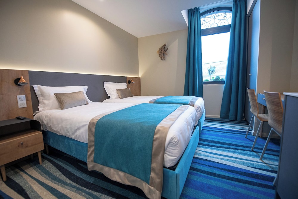Luxury Double or Twin Room, Private Bathroom (chambre Ange) - Photo 1