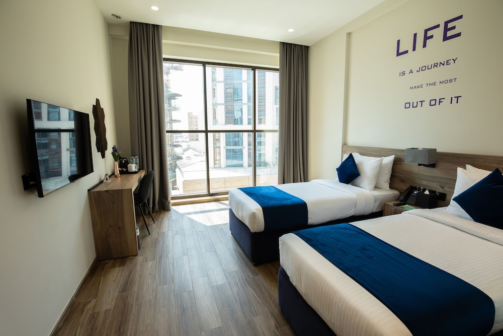 Standard Room, 1 Twin Bed (includes 25% off F&B) photo 1