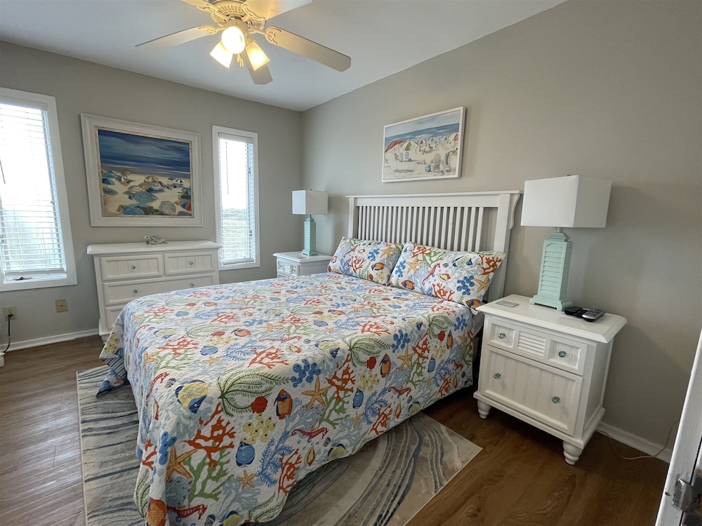 Condo, 1 Bedroom photo 1