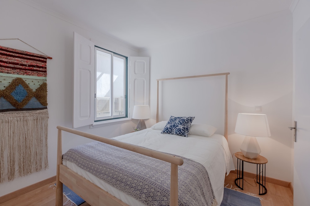 Apartment, 3 Bedrooms - Photo 13