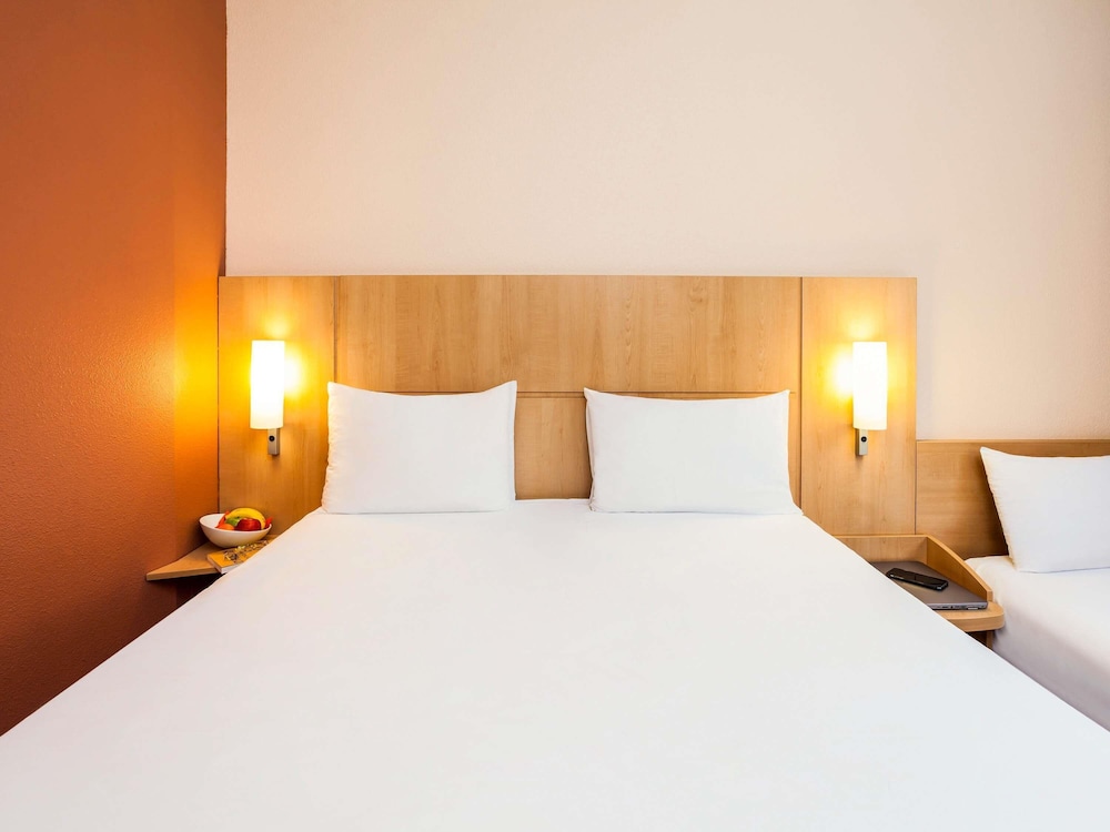 Room, Multiple Beds - Photo 6
