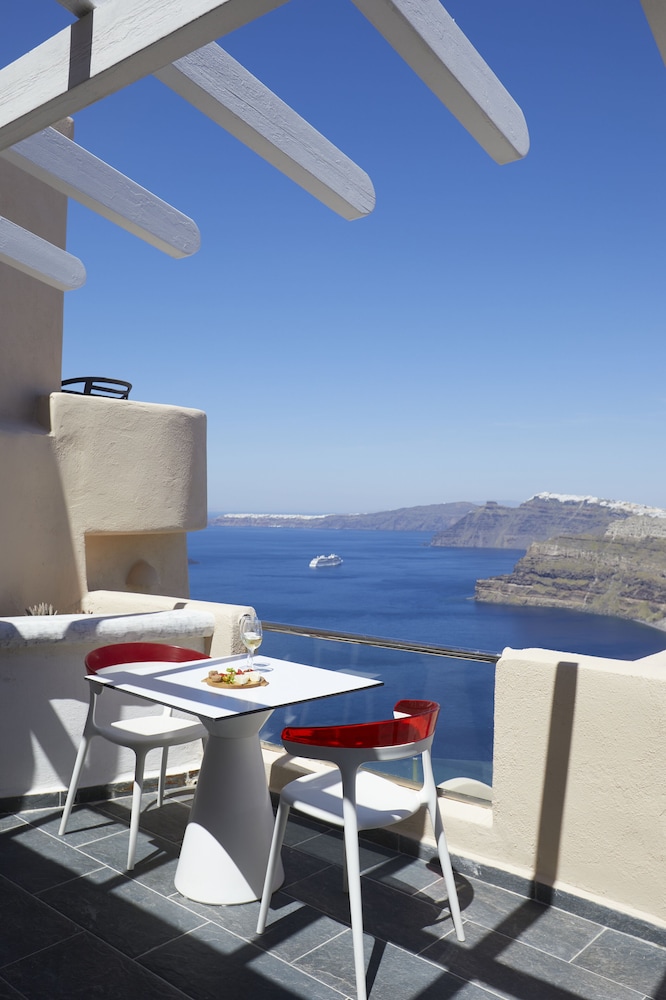 Elegant Suite Caldera View - Photo 11