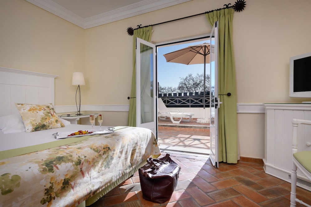 Classic Room, Balcony, Garden View - Photo 1