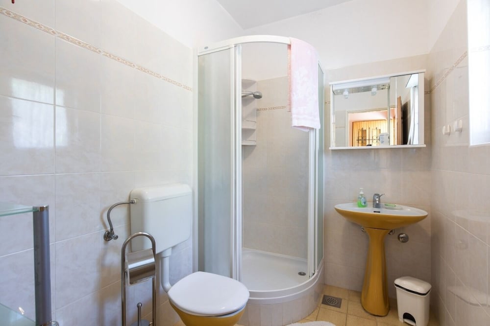 Apartment (Kate - 100 m from beach - A1(2+3))