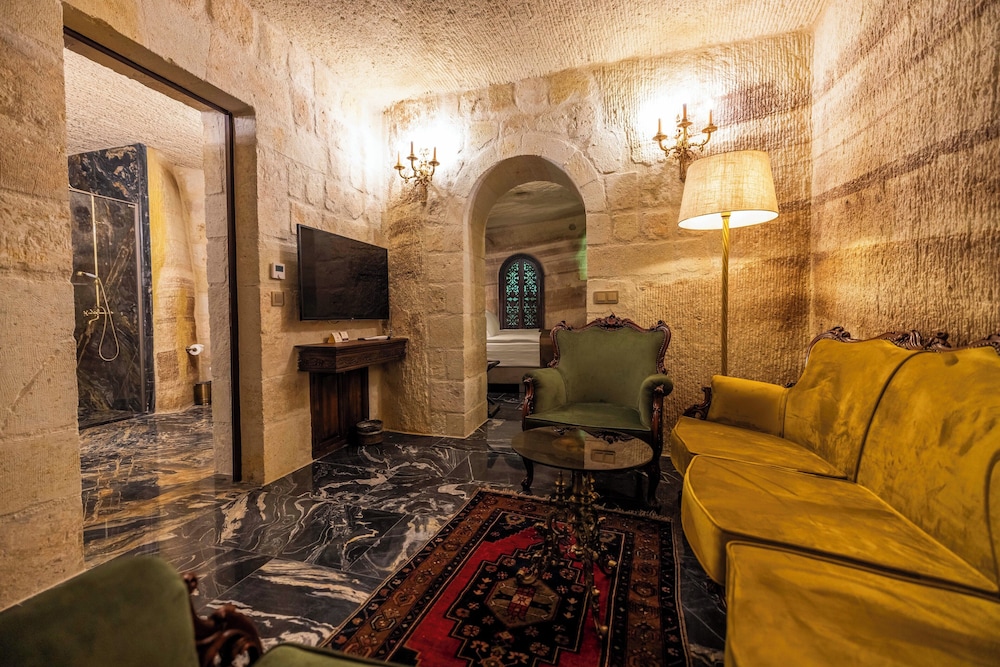 Junior Cave Suite photo 3
