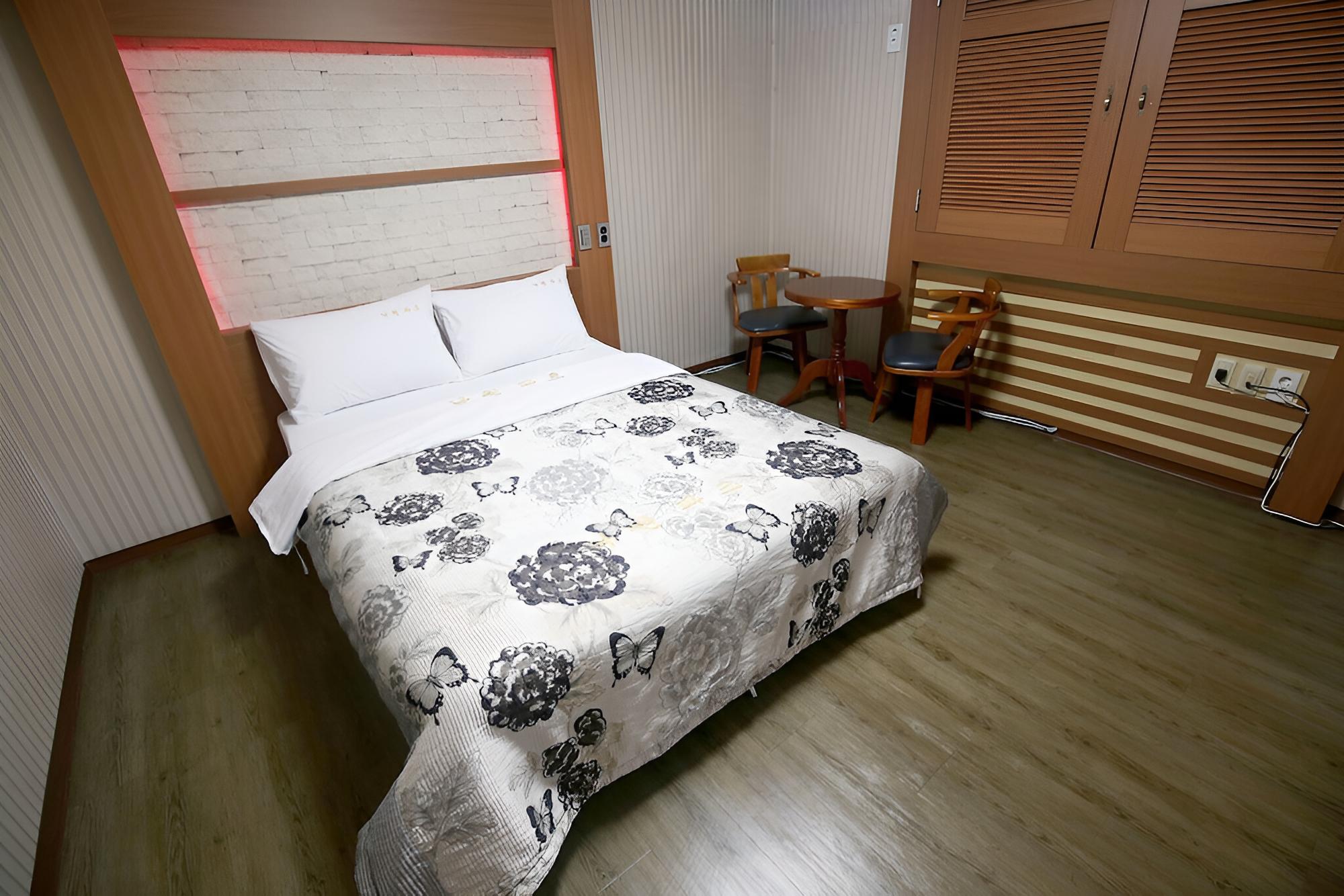 Room (Standard Room) photo 2