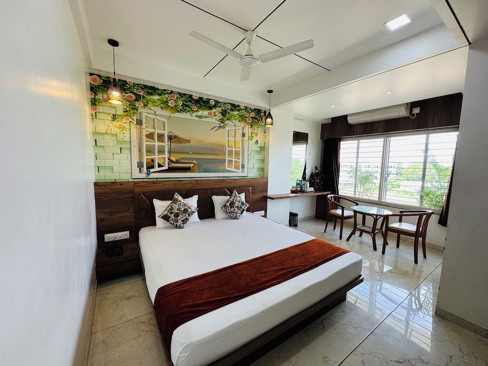Deluxe Room - Photo 4