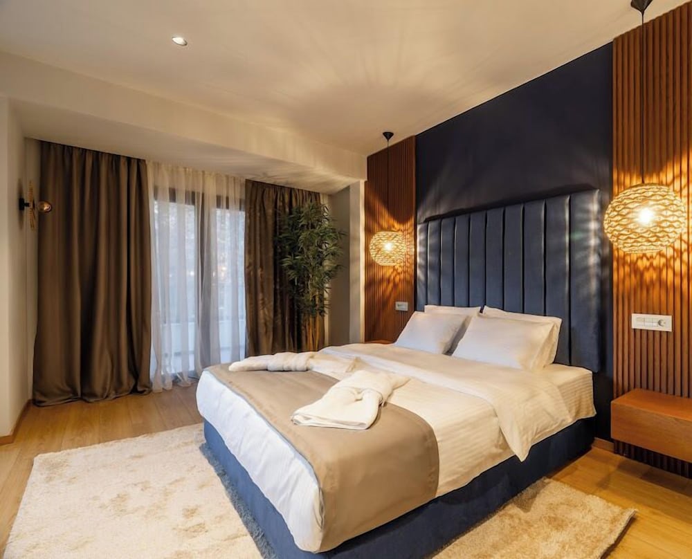 Studio Suite, Balcony, City View