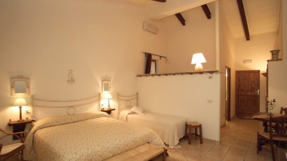 Comfort Studio, Hill View photo 1