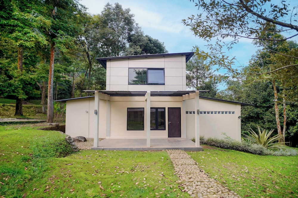 Standard Villa photo 1