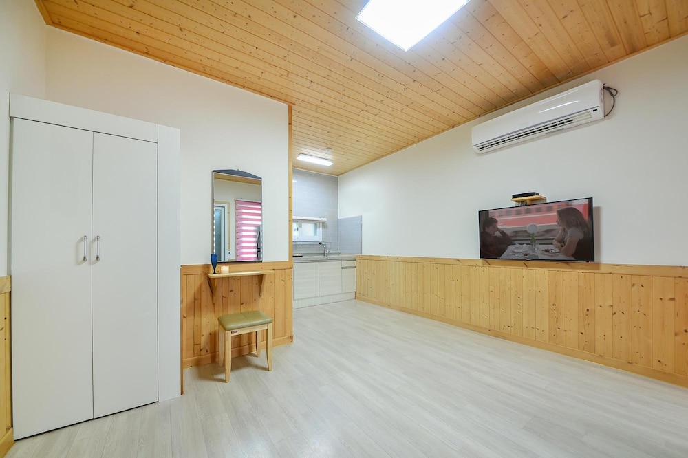 Basic Room, 1 Bedroom (A101) photo 2