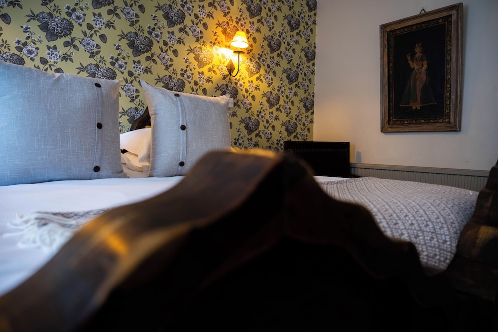 Classic Twin Room - Photo 3