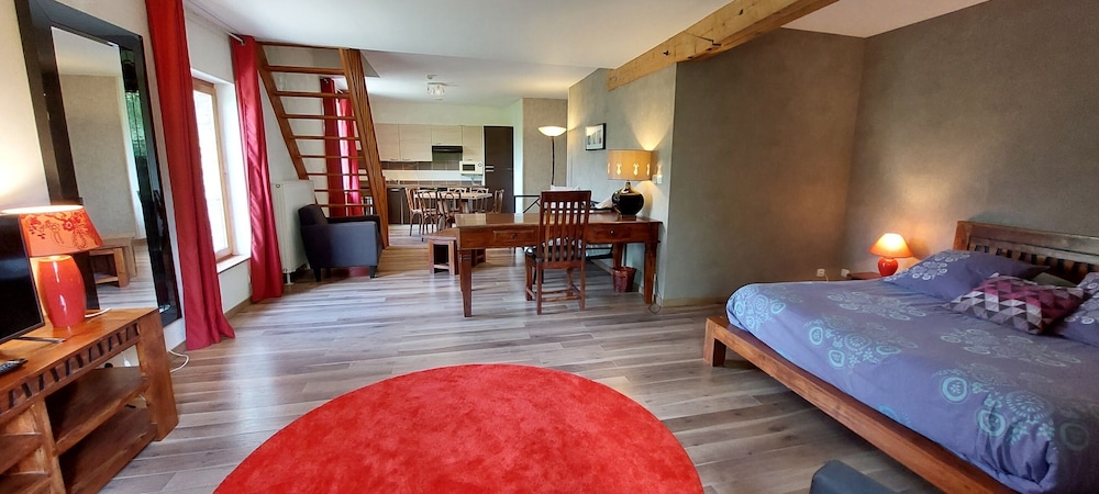 Comfort Suite, Ensuite, Park View (La Conviviale) photo 1