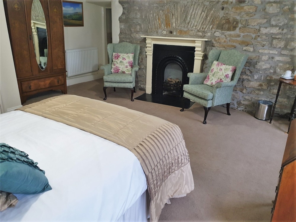 Standard Double Room, Bathtub photo 1