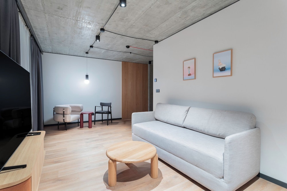 Apartment photo 3