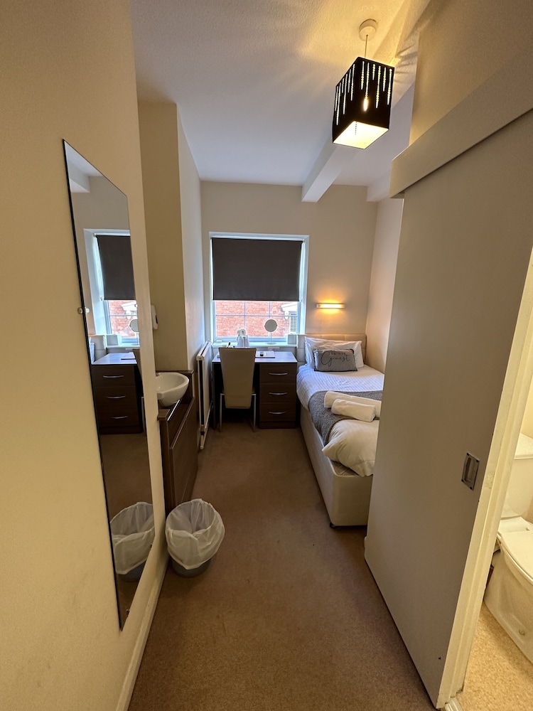 Classic Single Room