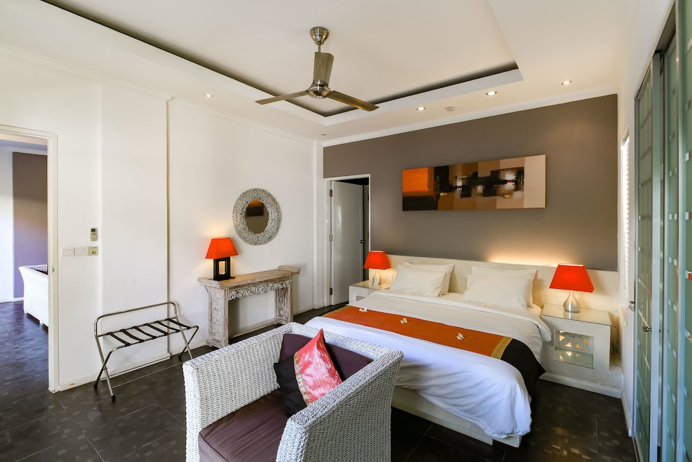 Two Bedrooms Executive Pool Villa - Photo 12