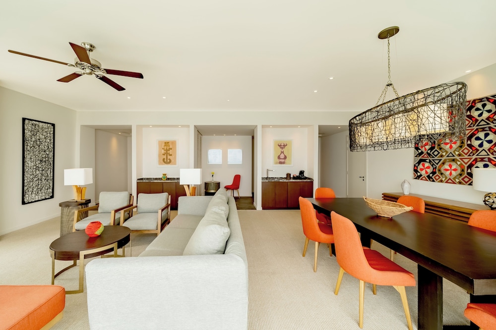 Suite (Regency Executive) photo 3