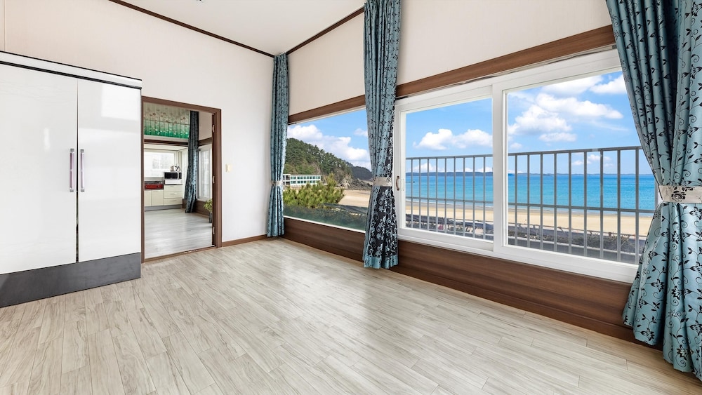 Basic Room, 3 Bedrooms (Daehyengroom) photo 2