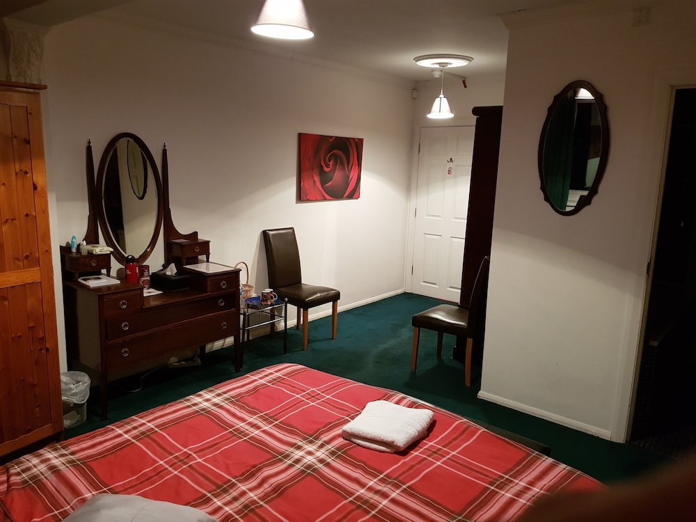 Standard Room, 1 King Bed