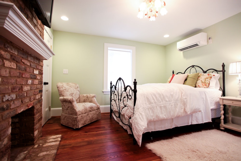 Classic Room, 1 Queen Bed, Ground Floor