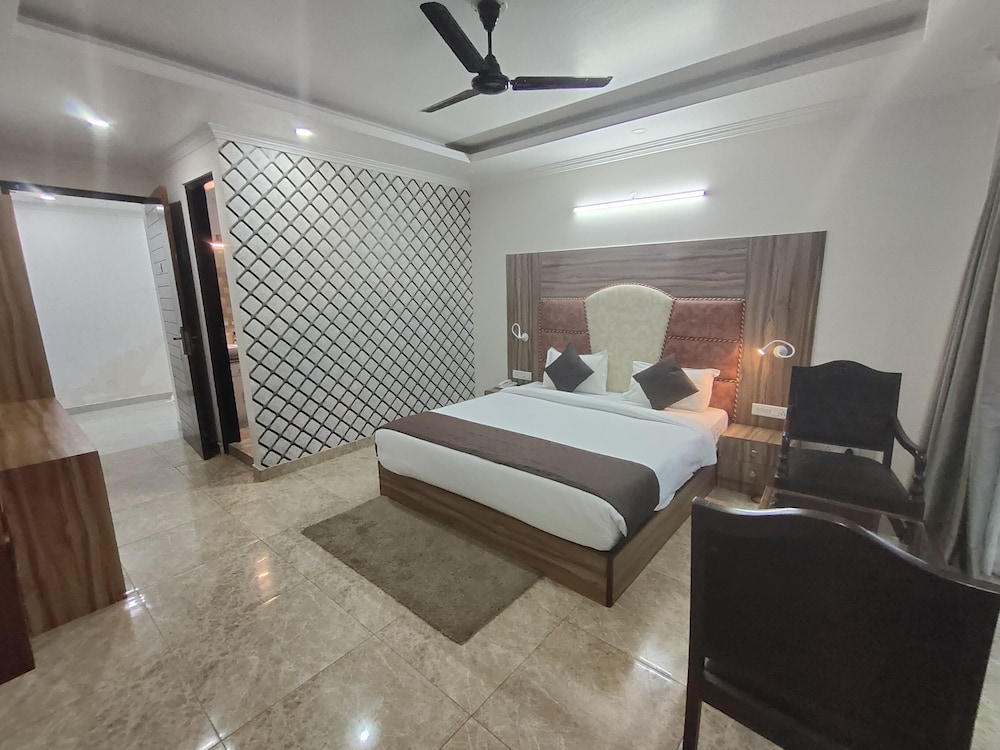 Deluxe Room - Photo 4