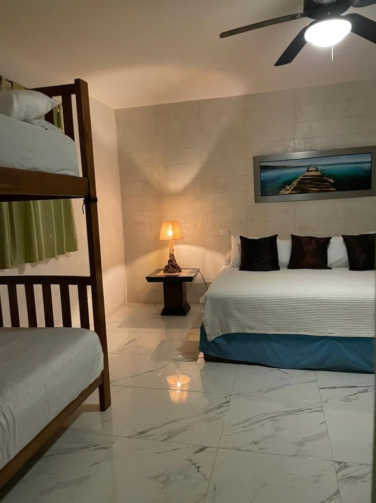 Family Quadruple Room, Multiple Beds, Non Smoking