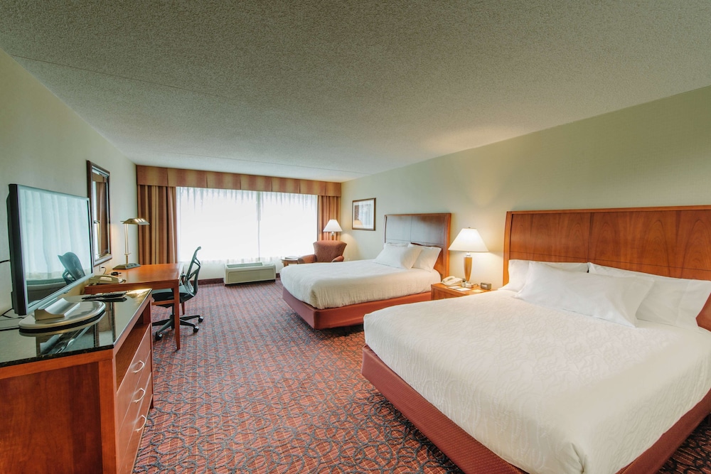 Suite, 2 Queen Beds, Accessible photo 3