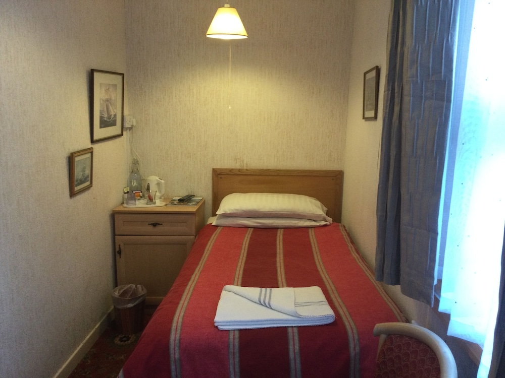 Rear Facing Standard Single Room photo 1