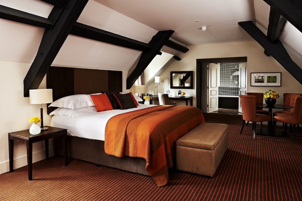 Deluxe Suite photo 1
