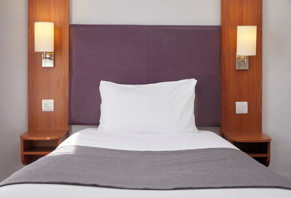 Single Room photo 2