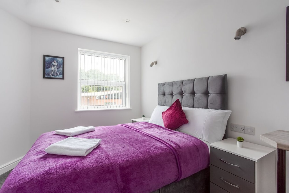 Standard Double Room, 1 Double Bed, Non Smoking, Ensuite - Photo 2