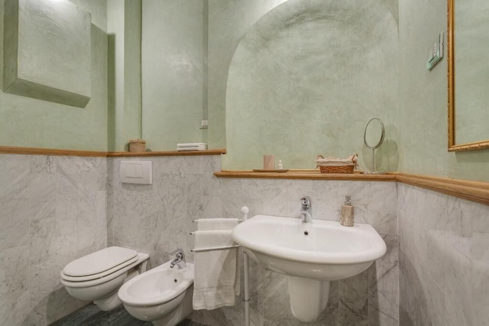 Superior Triple Room, Balcony photo 3