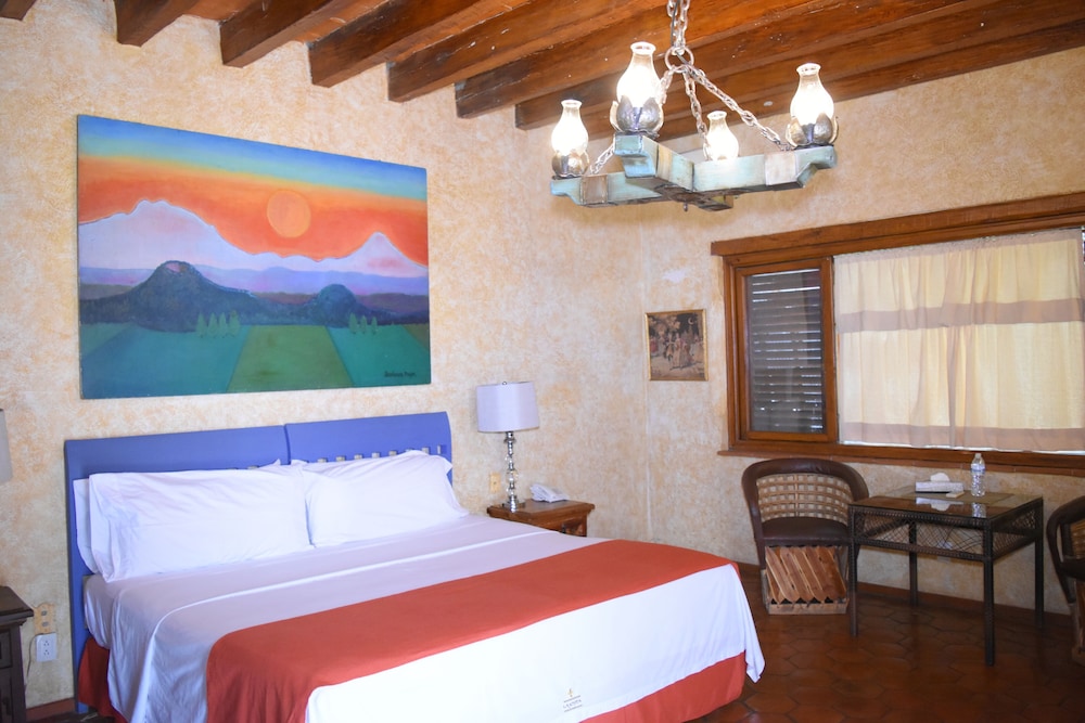 Deluxe Room, 1 King Bed (Xochicalco) photo 3