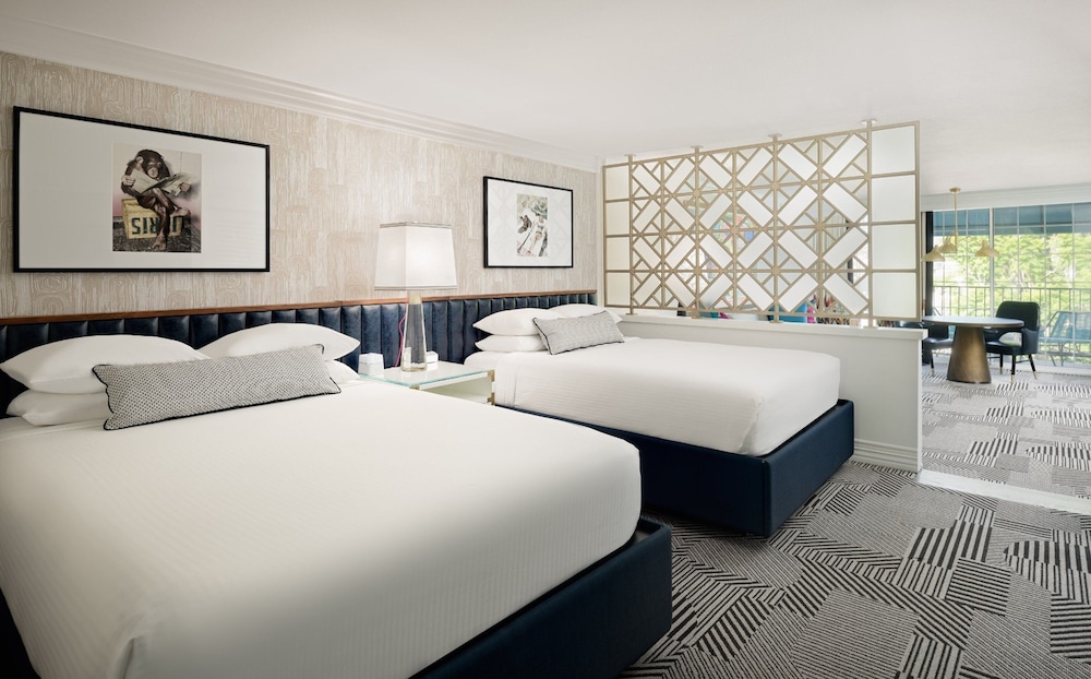 Premier Suite, 2 Double Beds, Balcony