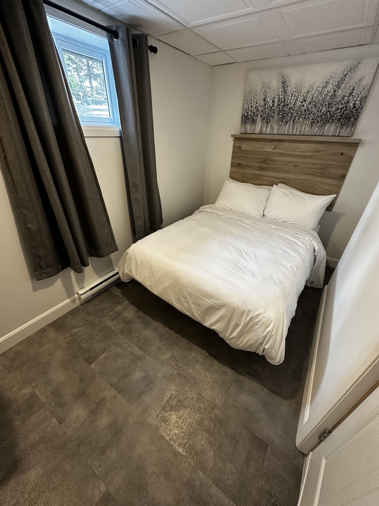 Chambre double avec cuisine et salle de bain communes photo 3