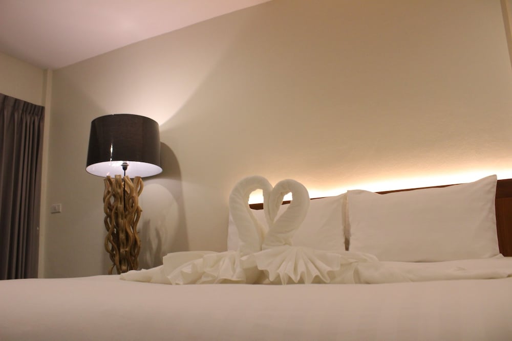 Deluxe Suite, 2 Bedrooms, City View photo 1