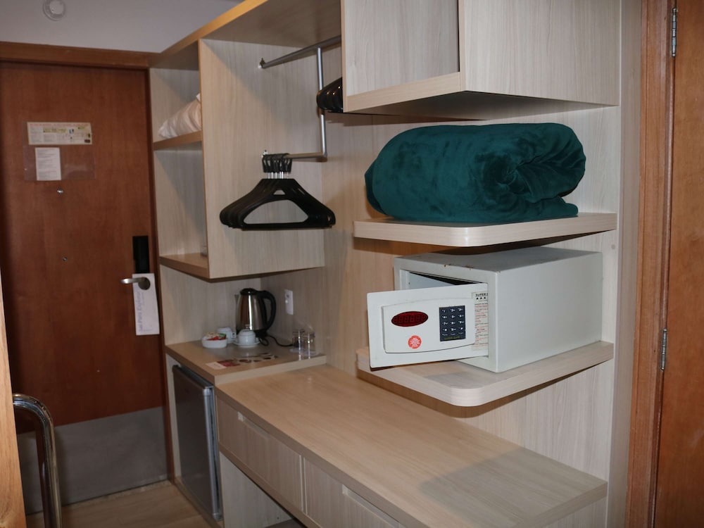 Superior Room, 1 Double Bed, Accessible (Accessible) - Photo 8