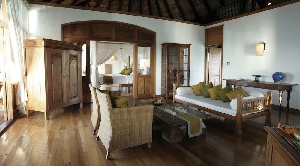 Sunset Lagoon Villa - Photo 7